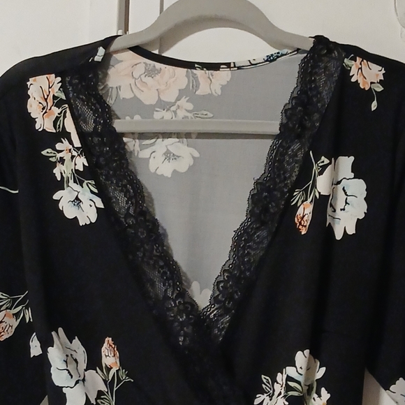 Skue Curve Floral Lace V-neck  Blouse Top Size 1XL - Picture 2 of 11